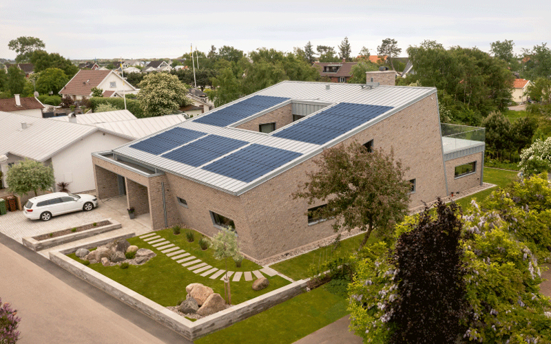 RHEINZINK PV le système solaire pour couverture à joint debout en zinc